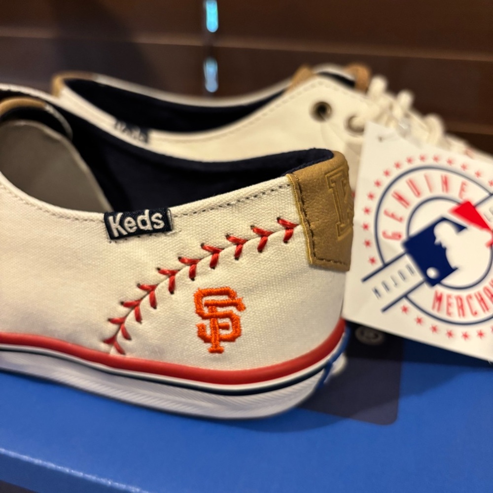NWT Keds - San Francisco Giants Champion Canvas LaceUp Sneaker - Size 6 - Picture 6 of 12